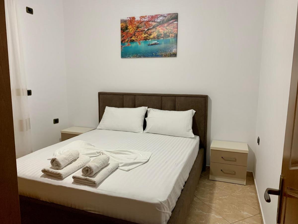 Bardhi Apts Sarandë Eksteriør billede