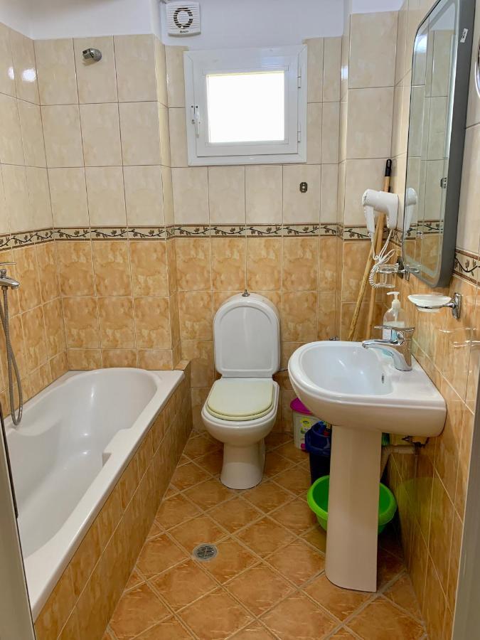 Bardhi Apts Sarandë Eksteriør billede
