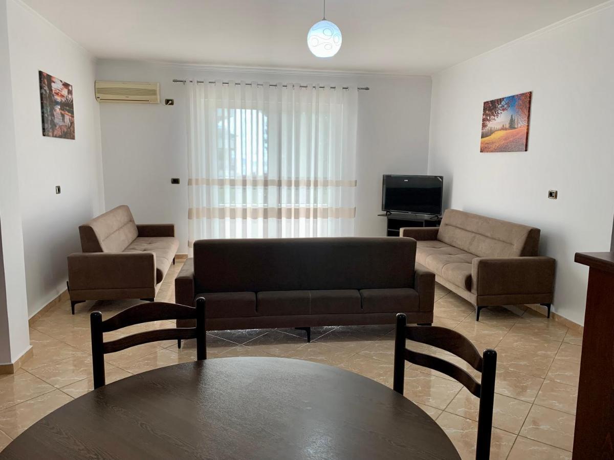 Bardhi Apts Sarandë Eksteriør billede