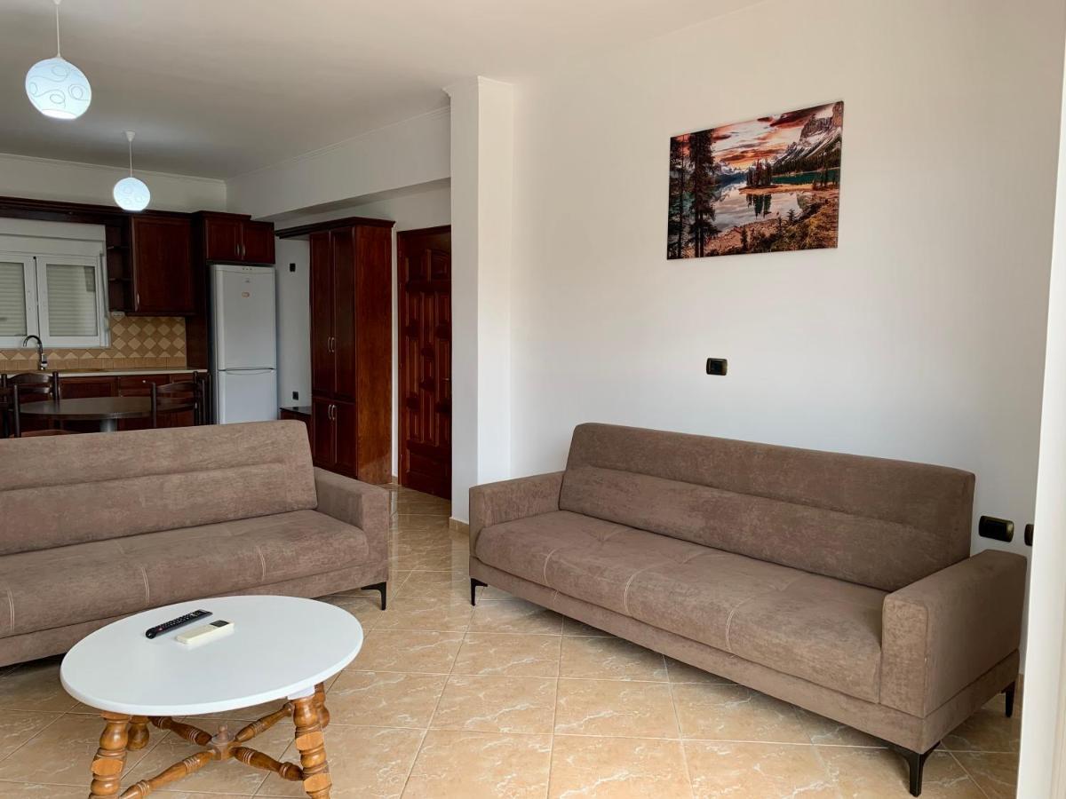 Bardhi Apts Sarandë Eksteriør billede